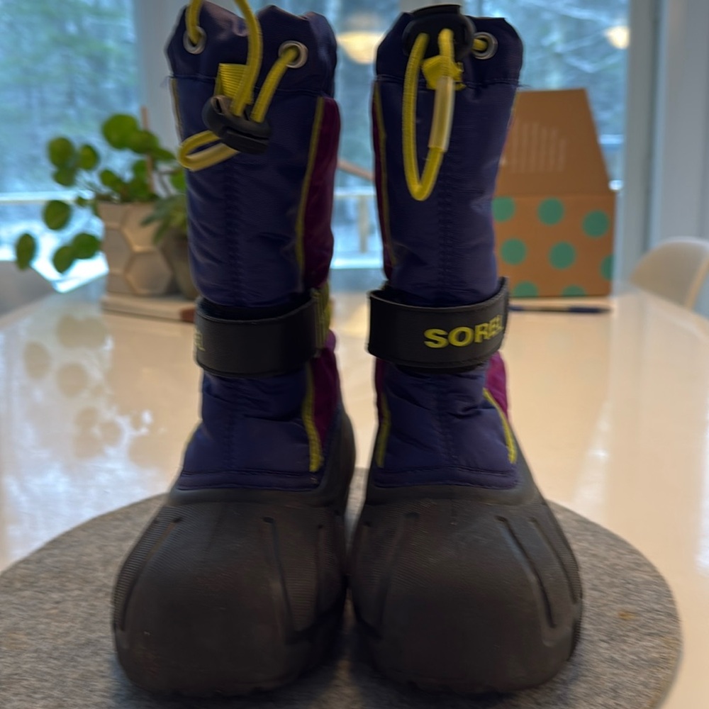 Sorel snow, boots, pink purple size 13 used once